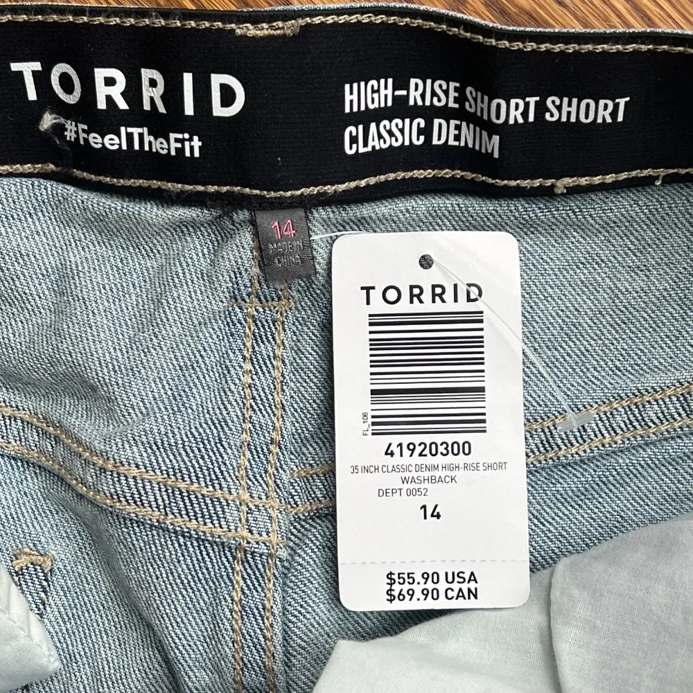 Torrid NWT High Rise Short Short Classic Distressed Denim Women's Size 14 - Picture 5 of 7
